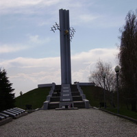 Мемориальный комплекс на Соколовой горе, памятник «Журавли»