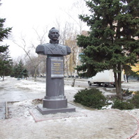 Памятник атаману Платову (бюст)