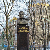 Памятник Жильцову