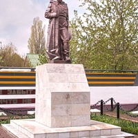 памятник павшим воинам в Красном Яру