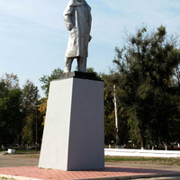 памятник Горькому