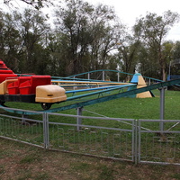 детские атракционы в парке