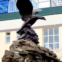 скульптура Орла на фонтане