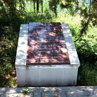 братская могила воинов,павших в ВОВ при освобождении села