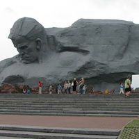 Главный монумент "Мужество"