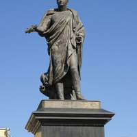памятник императору Александру1 на Банковской площади