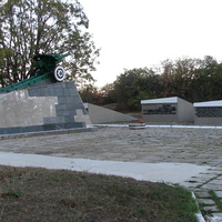 Памятник артиллеристам 134-го гаубичного полка, 16-й км Симферопольского шоссе
