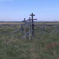 Кладбище вблизи села новопокровка