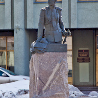 Памятник Брусилову А.А.