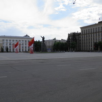 Вид на площадь и памятник Ленину.