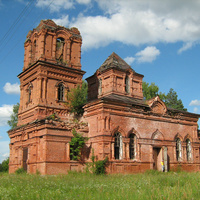 Церковь в Шемякино.