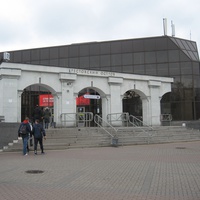 Станция метро Крестовский остров.
