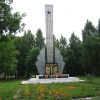 Котельнич. Памятник в честь Победы.