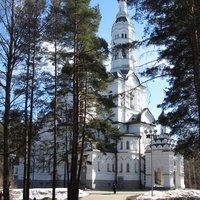 Церковь Казанской иконы Божией Матери. Вид с боку.