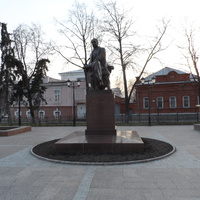 Памятник Гончарову