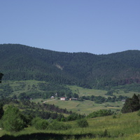 Вид на Грозьово з сусіднього села Виців