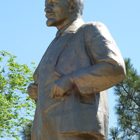 фрагмент памятника Ленину
