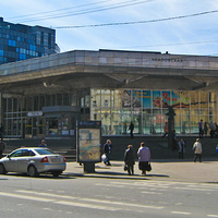 Станция метро "Чкаловская"