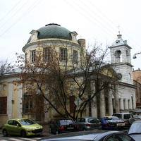 Церковь на пересечении Пречистенском, Могильцевском, Левшинском, Власьевском переулках