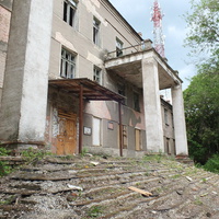 Здание (брошенное) шахтерского треста