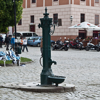 Колонка на площади