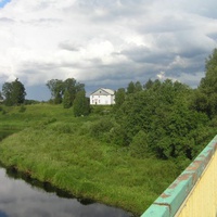 Вид на галерею с центрального моста