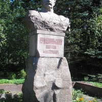 Памятник Н.М.Пржевальскому.
