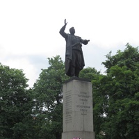 Памятник защитникам.