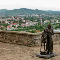 Памятник Илоне Зрини и Ференцу ІІ Ракоци.