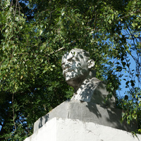 Бюст В.И.Ленина (Ульянова) на Красной площади Венева