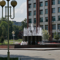 Фонтан на площади Ленина