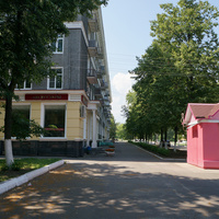 Комсомольская улица, обувной магазин