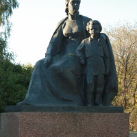 М. А. Ульянова с сыном Володей