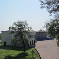 Вид на музей с моста.