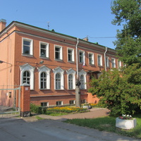 Здание администрации поселка.
