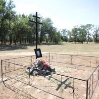 Поклонный крест на месте разрушенного Свято-Троицкого храма