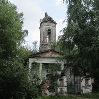 Спасо-Преображенская церковь в д. Загубье, руины