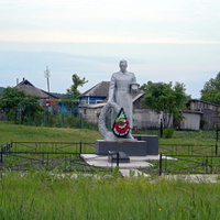 Братская могила 171  советского воина в селе Ушаково