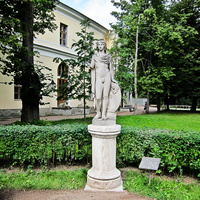Статуя Аполлона Лучезарного