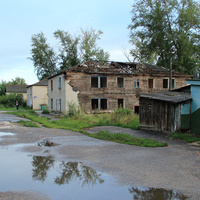 Снос старых домов по улице Строителей