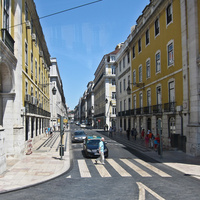Улица в Лиссабоне