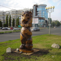 Белгород. Скульптура льва Арчибальда на перекрестке ул. Победы и пр. Ватутина.
