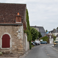 В деревне рядом с замком