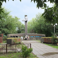 Братская могила № 34-961 у вокзала. Здесь покоится прах 59 воинов Сталинградской битвы