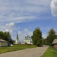На въезде в село Воскресенское.