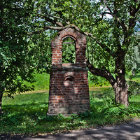 Памятник возле Фёдоровского городка