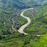 Вид с вершины горы на село Запеределье