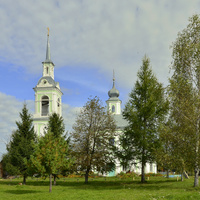 Николаевская церковь с. Незнаново,восстановленная в 2000-х годах после многолетнего запустения.