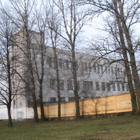 завод в парке 50-летия Октября
