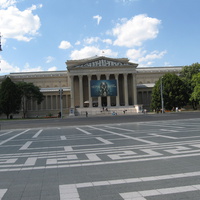 Площадь Героев.